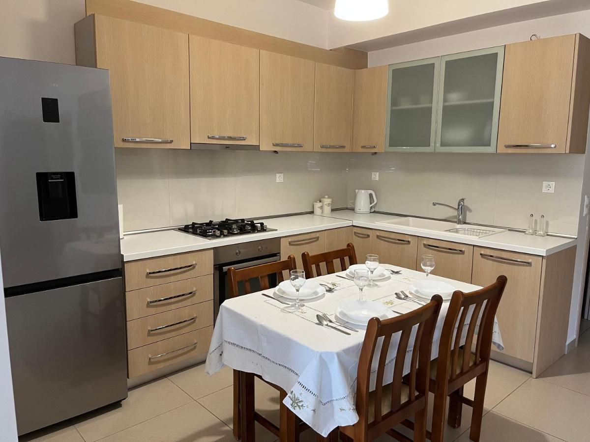 Porto Rafti Holiday Apartment Екстер'єр фото