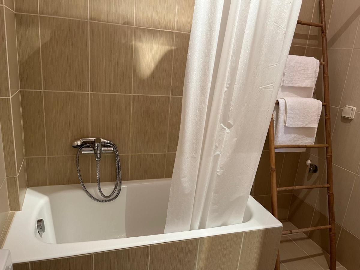 Porto Rafti Holiday Apartment Екстер'єр фото